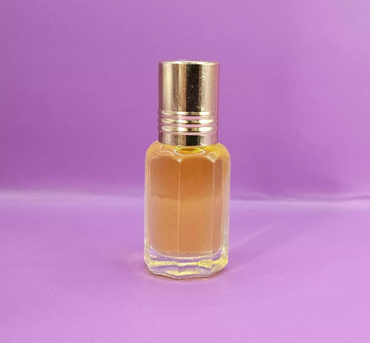 6ml fragrance oil roll on bottle with gold cap
